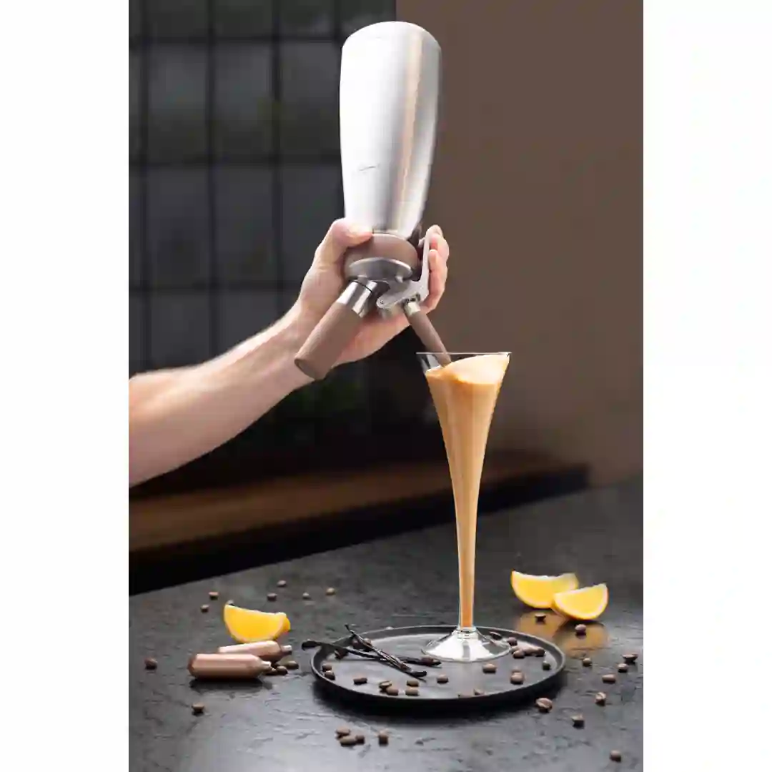 Tylle Nitrowhip