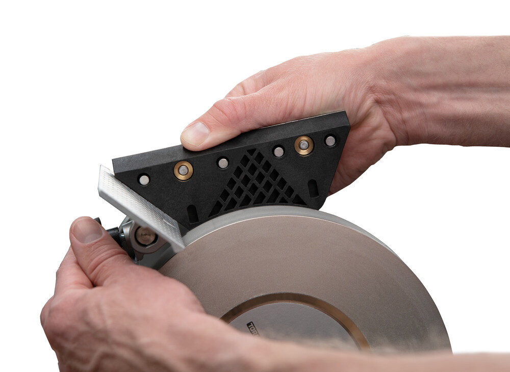 Holder til saks  T-2