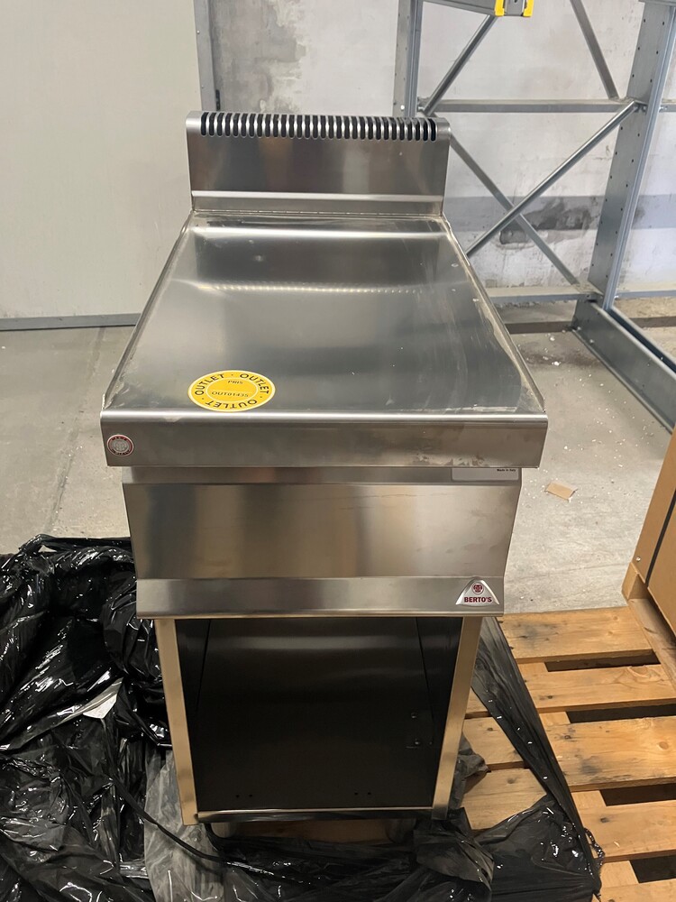 Neutralsektion 1/2 M700